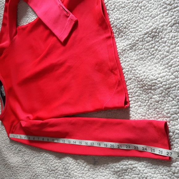 Under Armour Medium Fitted Coldgear Neon Pink Long Sleeve Athletic Top - Picture 9 of 14